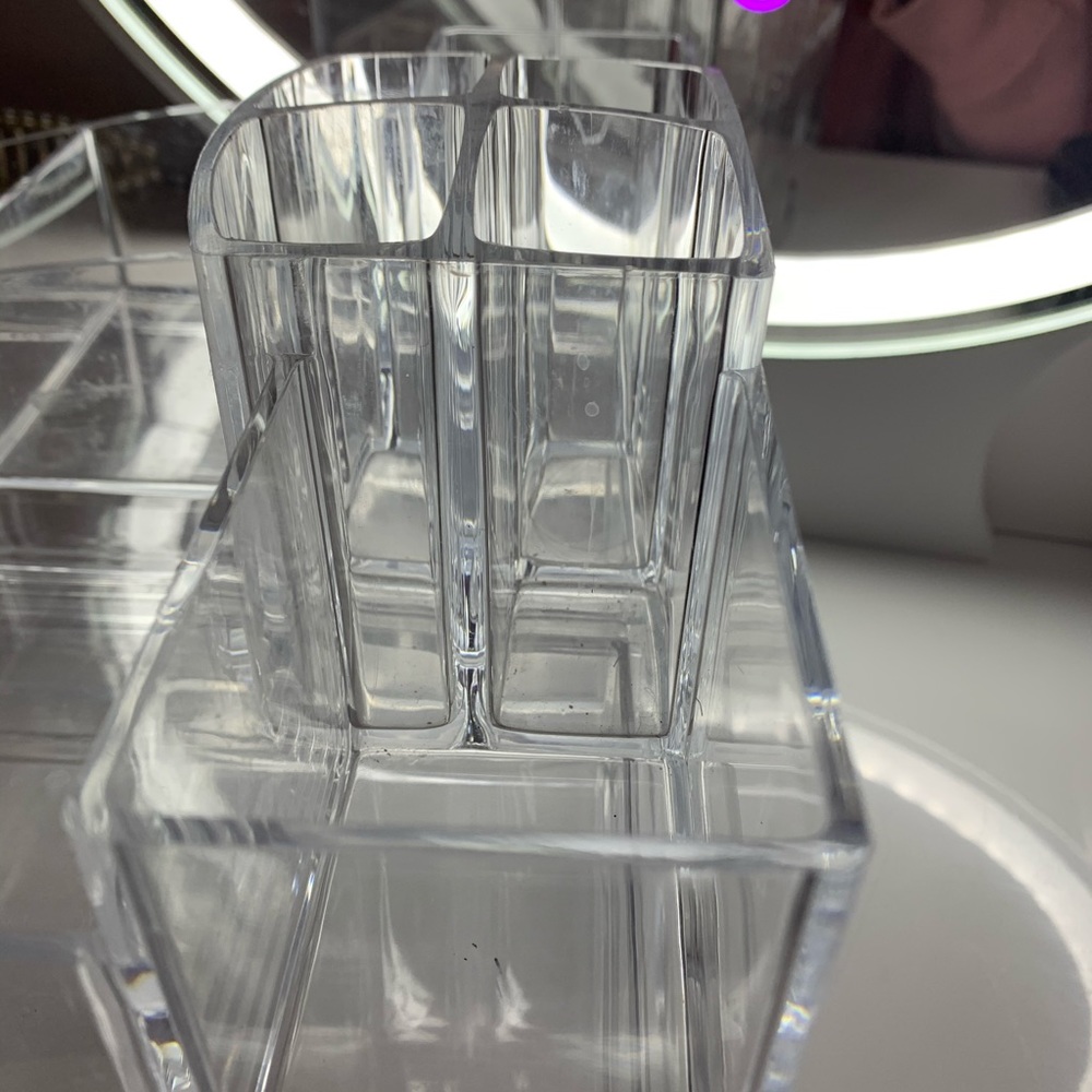Cosmetic storage - Picture 6 of 6